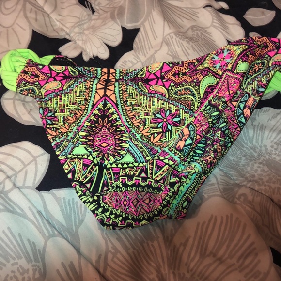 Bikini Bottom - Picture 2 of 4